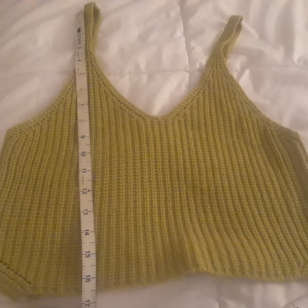 Knitted Top - Picture 2 of 3